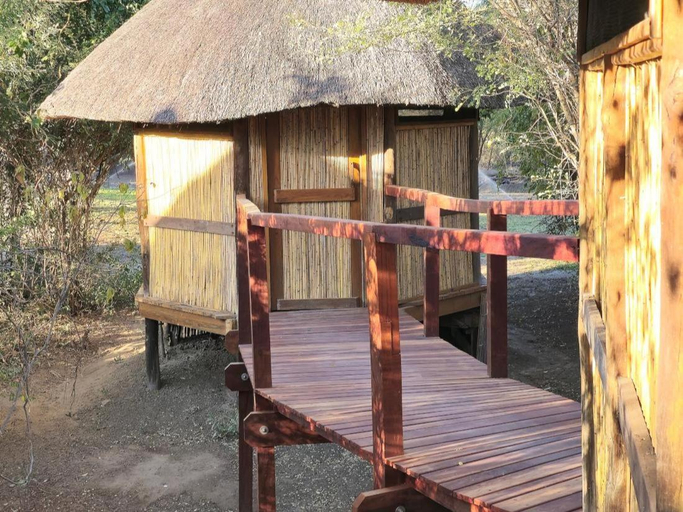 Others 4, Matopi Fishing Lodge, Kazungula
