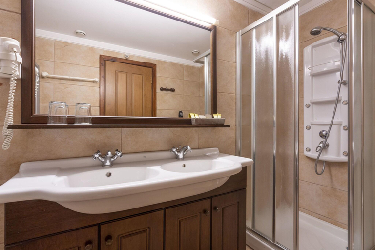 Bathroom 5, Anemolia Resort & Conference, Central Greece