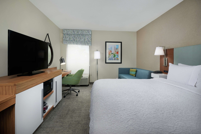 Bedroom 4, Hampton Inn Louisville I-65 @ Brooks Rd., Bullitt