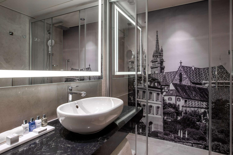 Bathroom 14