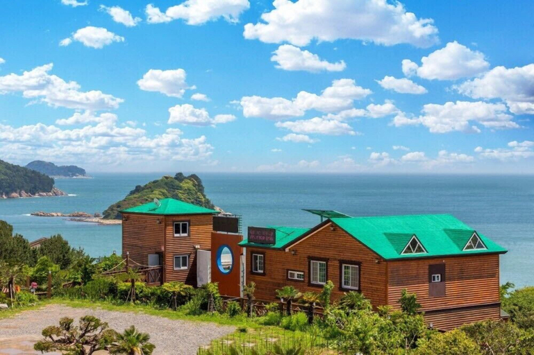 Pado Hyanggi Pension, Geoje