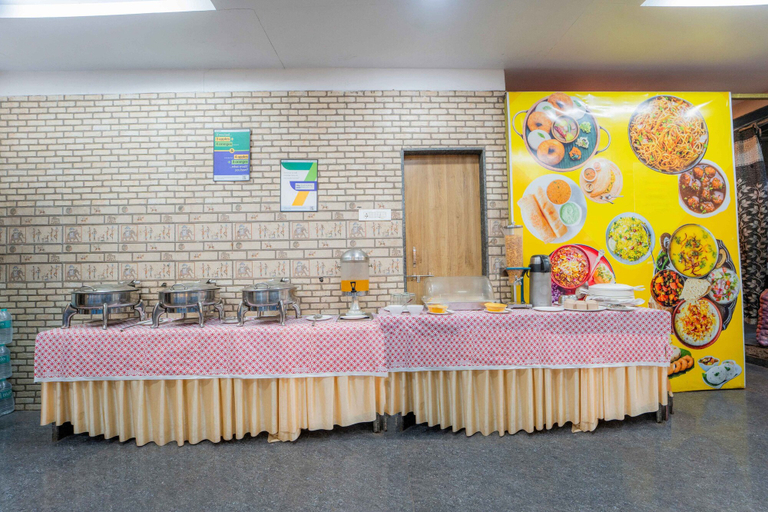Food & Drinks 5, Treebo Winter Town Venna Lake, Satara