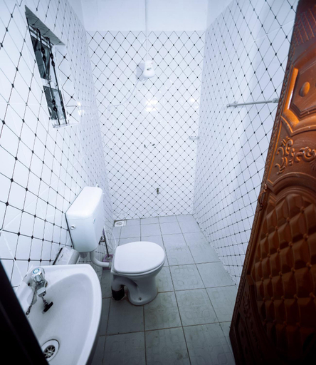 Bathroom 3, Jasmine's SnowPeak apartments - Kilimanjaro, Moshi Urban