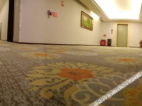 Others 4, Baiting Hotel, Qujing