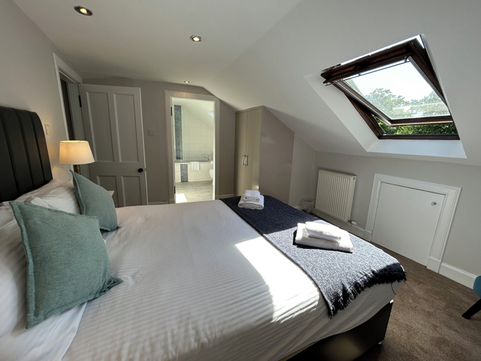 Bedroom 2, Crown Circus Apartment, Glasgow