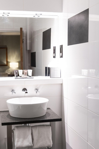 Bathroom 4, The Stanneylands, Cheshire East