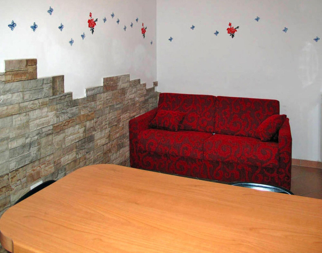 Others 5, Apartment in Imperia With Communal Pool, Imperia