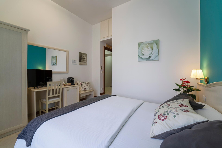 Bedroom 3, Il Passetto, Rome