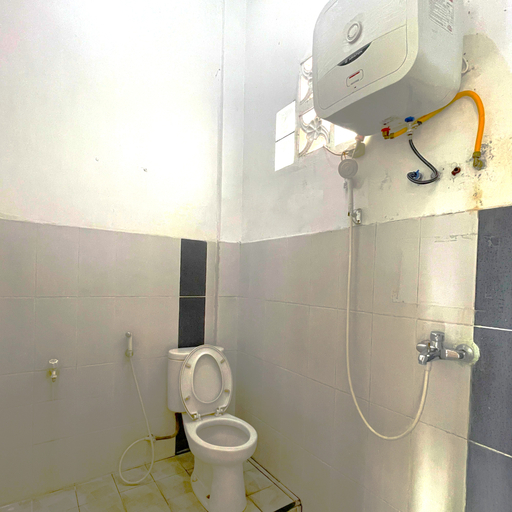 Bathroom, Penginapan Cendrawasih, Dairi