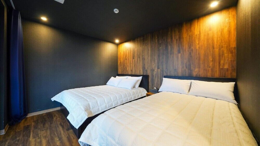Bedroom 2, Geoje Beans Pension, Geoje