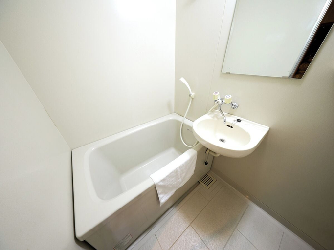 Bathroom 4, Shuzenji Onsen Hotel Takitei, Izu