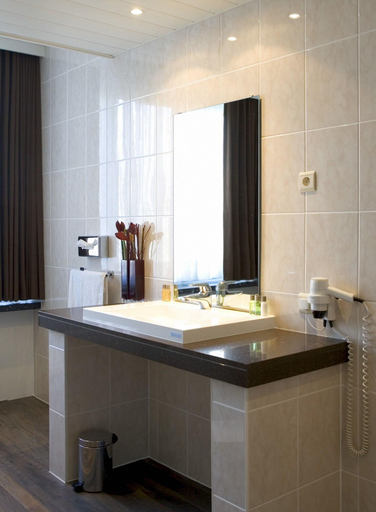 Bathroom 5, Serwir Hotel, Oost-Vlaanderen