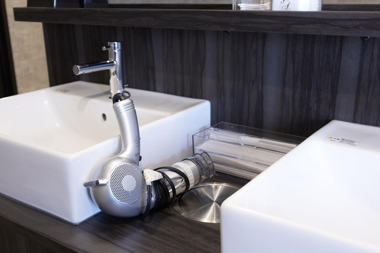 Bathroom 6