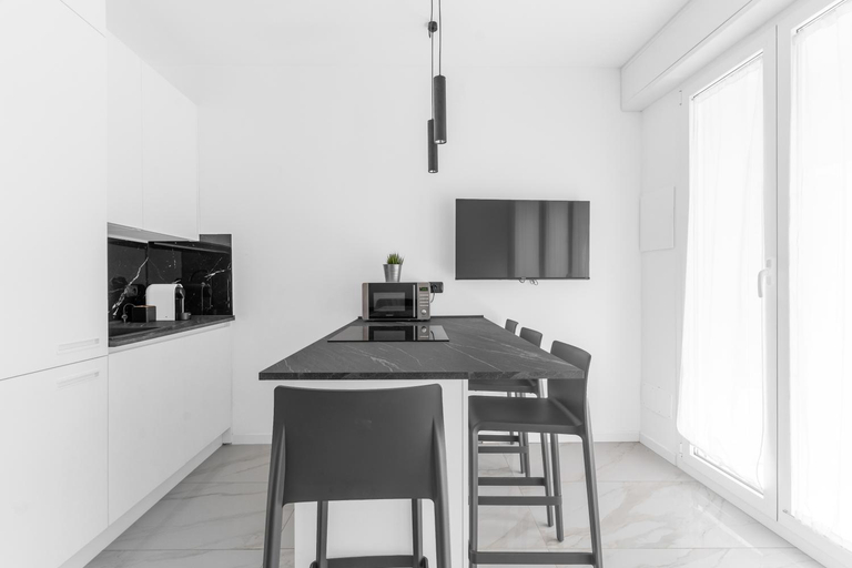 Facilities 3, MI CASA - Appartamento in Ponte Nuovo, Milano