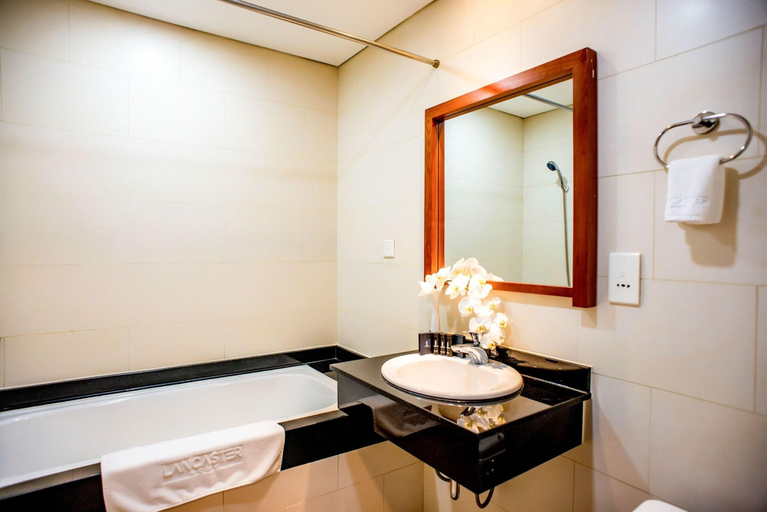 Bathroom 4, Lancaster Saigon Serviced Apartments Le Thanh Ton, District 1