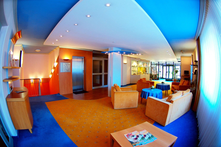 Public Area, Hotel Heide Kropke, Heidekreis