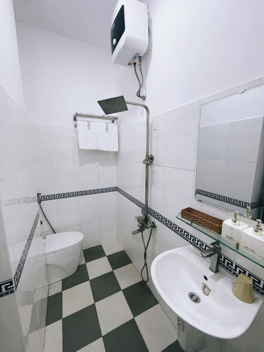 Bathroom 3, TORI HOMESTAY, Huế