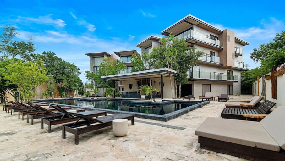 Exterior & Views 2, Ocean Breeze Loft Steps Away From Hotel Zone, Cozumel