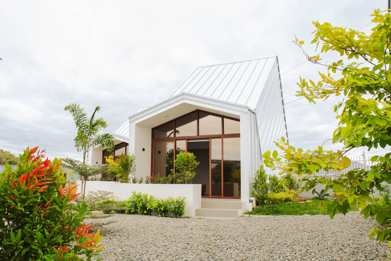 Suncoast Villas, Concepcion