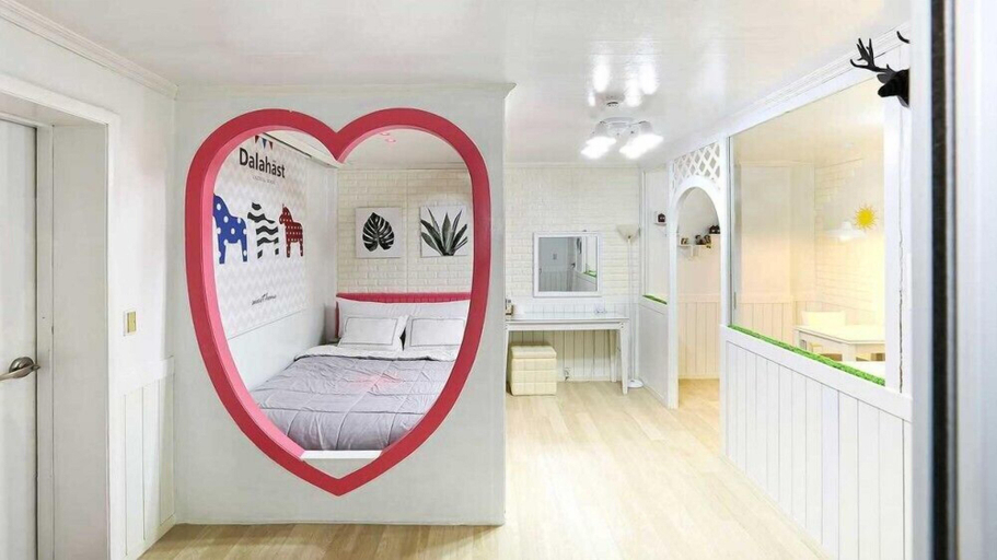 Bedroom 2, Herb Story Pension, Chuncheon