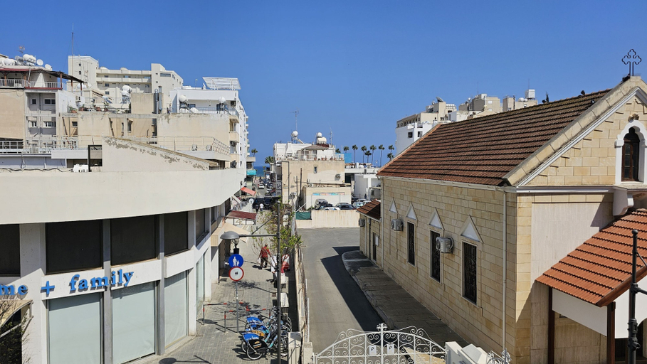 Room 2, 125 LCA - Stay Treasure Apartment, Larnaca