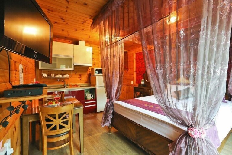 Bedroom 15