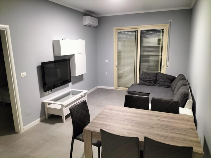 Others 3, Junik Apartment, Vlorës