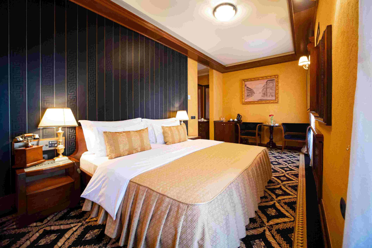 Bedroom 3, Historic Boutique Hotel Cattaro