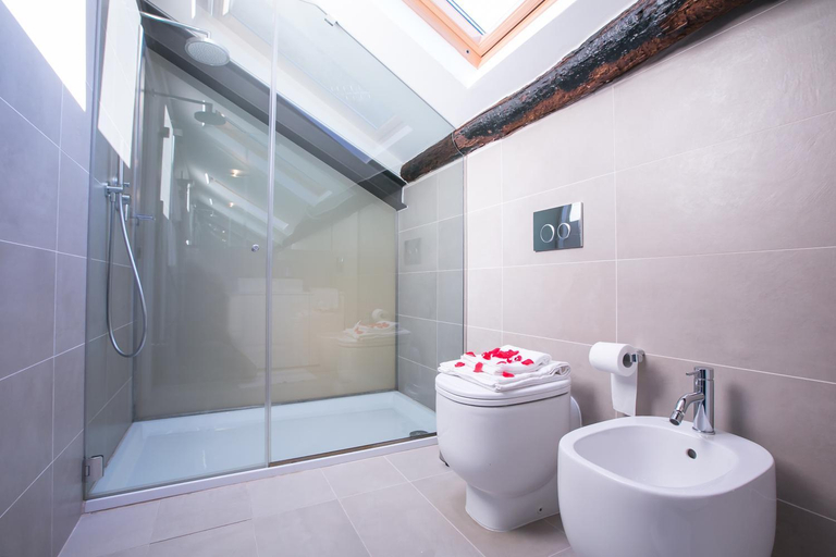 Bathroom 2, Villa Lucia Laglio, Como