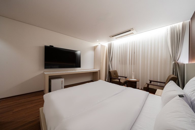 Others 5, Guwol Hotel Rondo, Namdong