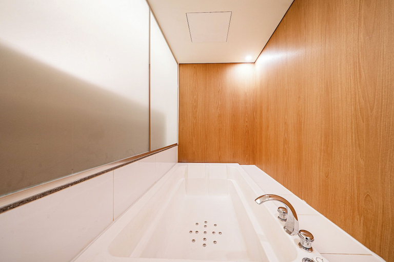 Bathroom 8