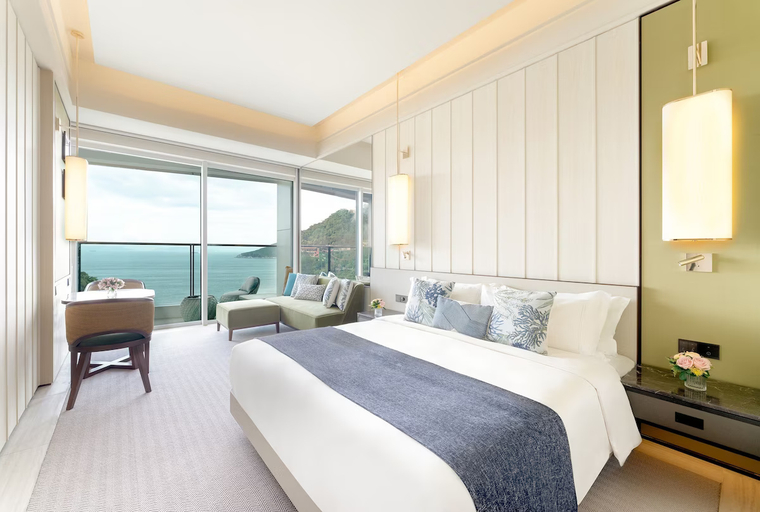 Bedroom 4, The Fullerton Ocean Park Hotel Hong Kong, Hong Kong Island
