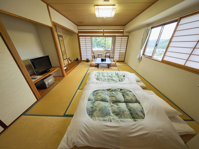 Bedroom 3, Shuzenji Onsen Hotel Takitei, Izu