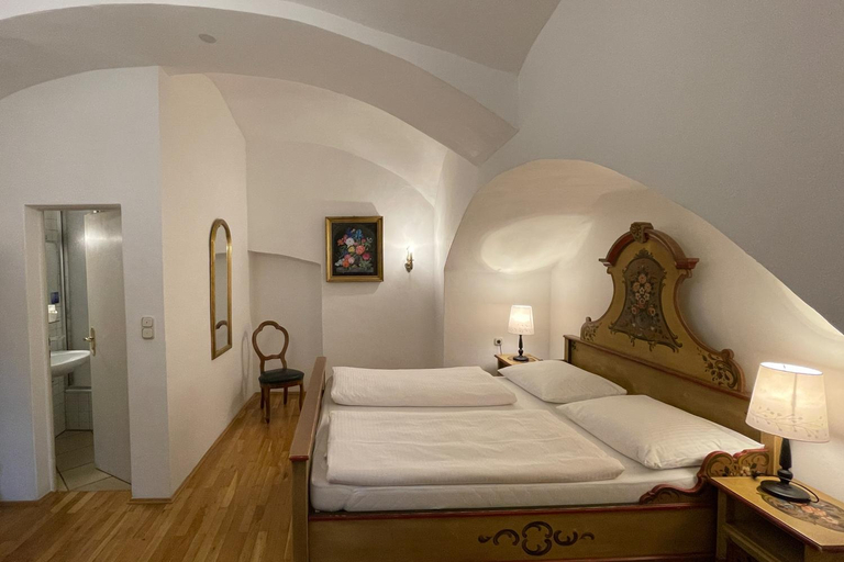 Bedroom, Hotel Wilder Mann, Passau