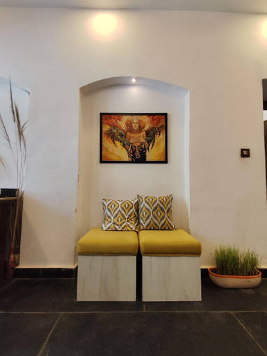 Public Area 2, Meeram Ganga- A Boutique Stay By The Ganges!, Garhwal