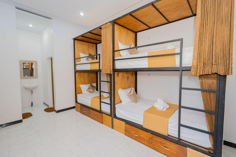 Bedroom 2, Kamkan Hostel, Klungkung