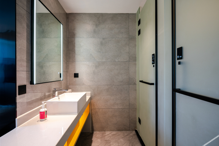 Bathroom, City Comfort Inn Liuzhou Liudong Luorong, Liuzhou