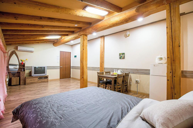 Others 5, Vivaldi house, Cheorwon