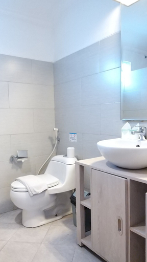 Bathroom 2