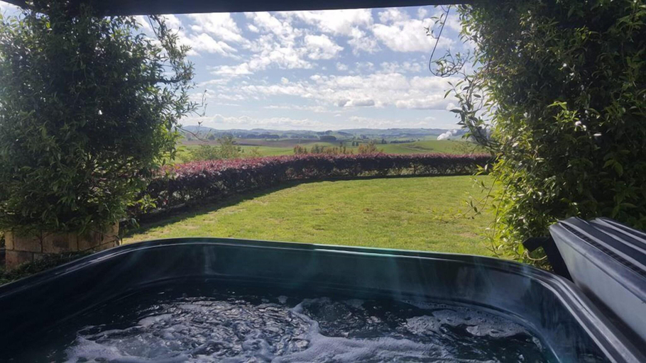 Sport & Beauty 2, Waitomo Orchard B&B, Waitomo