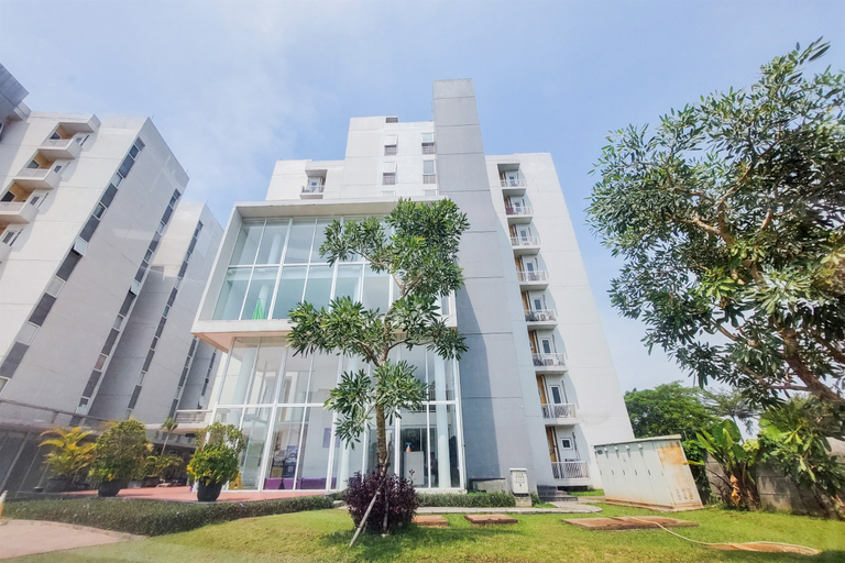 Exterior & Views 3, Cozy Studio Room (No Kitchen) Apartment Aeropolis Residence By Travelio, Tangerang