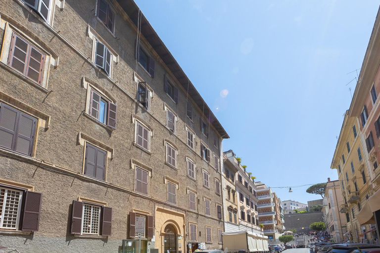 Exterior view 4, Vatican Museum by Rental in Rome, Roma