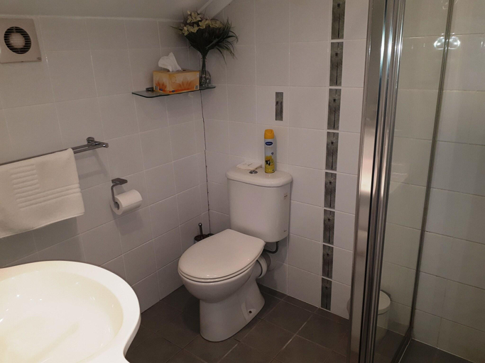 Bathroom 3, Ainslie Manor Bed And Breakfast, Redcliffe-Scarborough