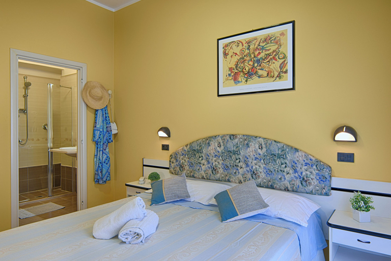 Bedroom 4, Hotel Madison, Rimini