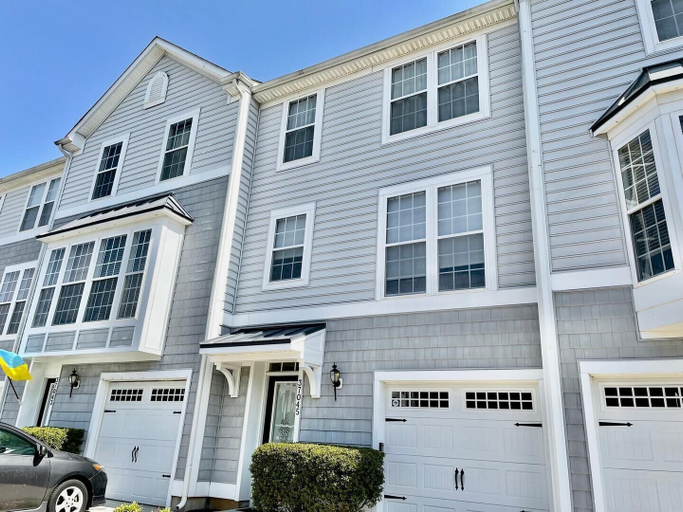 Exterior & Views 1, Turnstone Circle 37045, Sussex