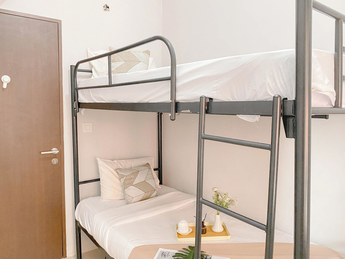 Bedroom 3, Good And Comfy 2Br Apartment At Transpark Juanda Bekasi Timur, Bekasi
