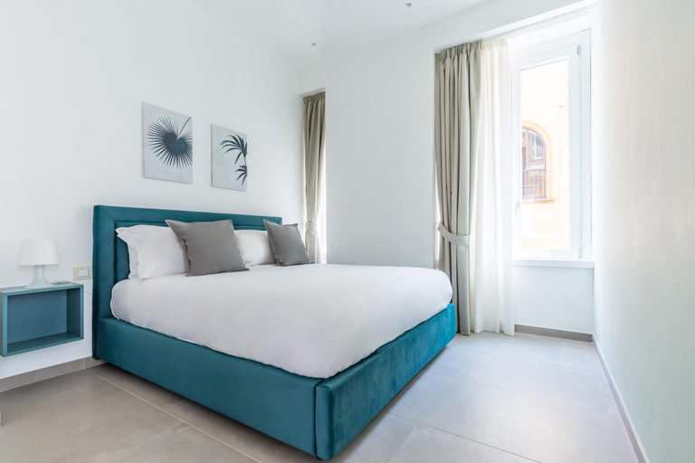 Room 5, Maria s Bright Flat by Wonderful Italy - Duomo 1, Napoli
