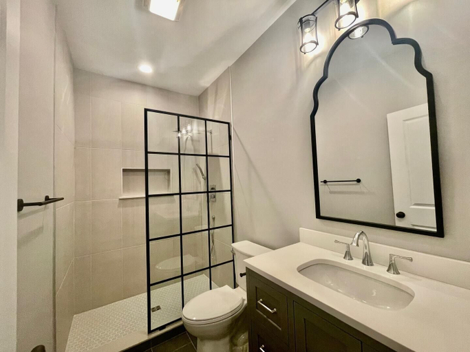 Bathroom 3, Hickman Street 102, Sussex