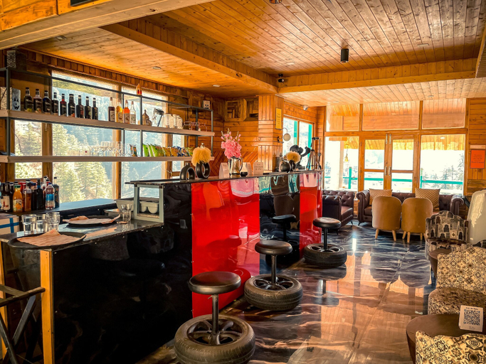 Food & Drinks 4, The Elevia Hotels, Kullu
