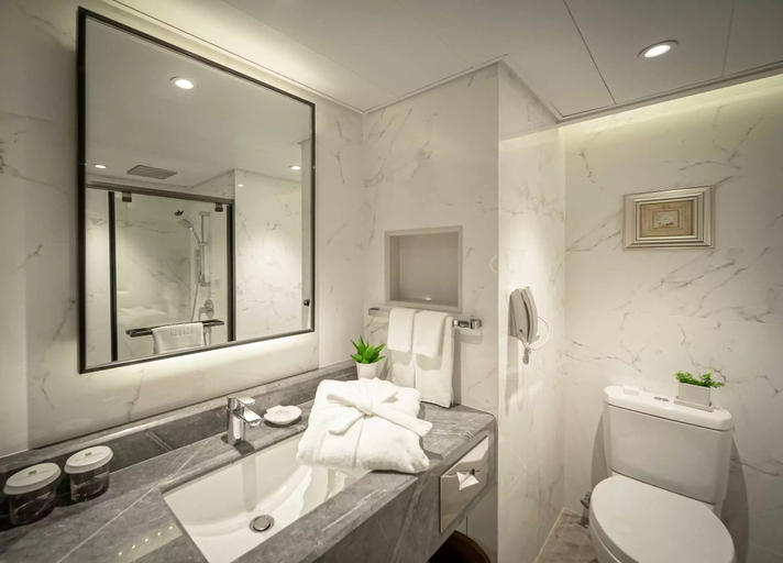 Bathroom 4